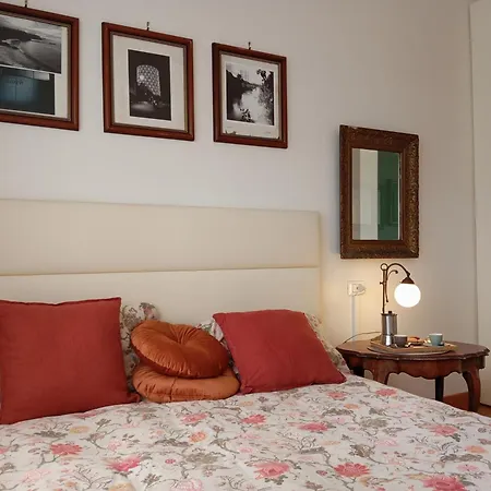 Apartment Dimora Urbana Aventina, Circo Massimo, *
